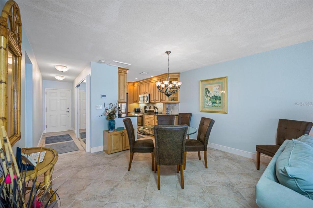 Oceanfront View Of Madeira Beach, Steps To The Beach - Madeira Norte Condo سانت بيتي بيتش المظهر الخارجي الصورة
