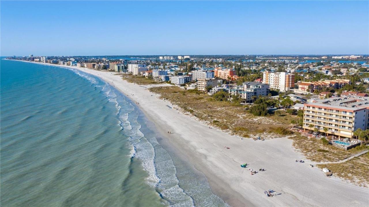 Oceanfront View Of Madeira Beach, Steps To The Beach - Madeira Norte Condo سانت بيتي بيتش المظهر الخارجي الصورة