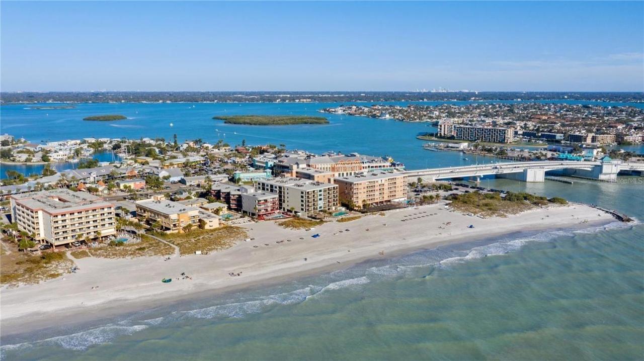 Oceanfront View Of Madeira Beach, Steps To The Beach - Madeira Norte Condo سانت بيتي بيتش المظهر الخارجي الصورة