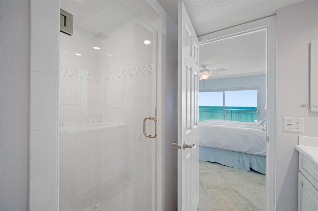 Oceanfront View Of Madeira Beach, Steps To The Beach - Madeira Norte Condo سانت بيتي بيتش المظهر الخارجي الصورة