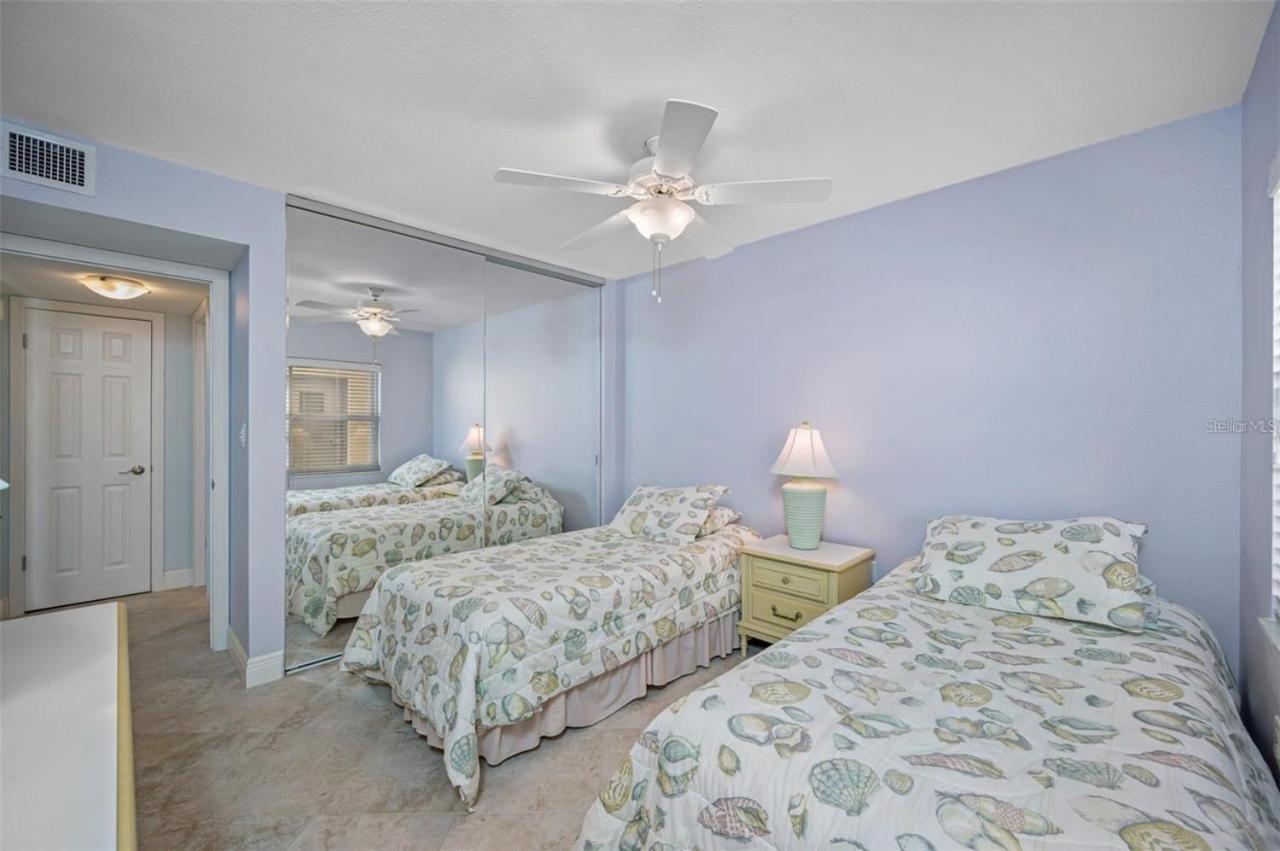 Oceanfront View Of Madeira Beach, Steps To The Beach - Madeira Norte Condo سانت بيتي بيتش المظهر الخارجي الصورة